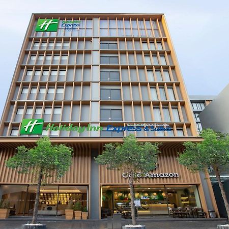 Holiday Inn Express & Suites Bangkok Central Pier By Ihg Exterior foto