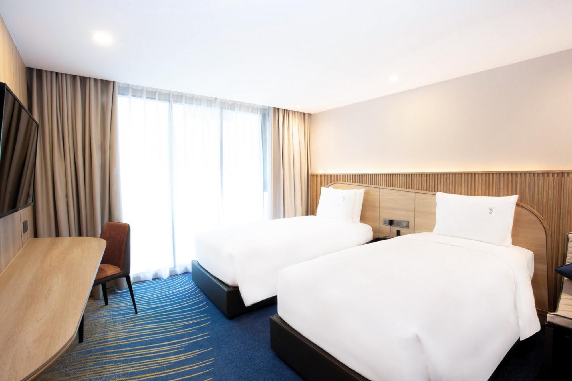 Holiday Inn Express & Suites Bangkok Central Pier By Ihg Exterior foto